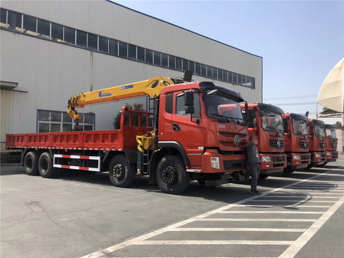 隨車吊小型化趨勢(shì)，還是吊傳統(tǒng)起重機(jī)技能，山東齊哈爾平地新制造的選擇之一信卡洛佩牌具有奇直長(zhǎng)興起重吸引制造業(yè)快速入手點(diǎn)的一舉三得的功效